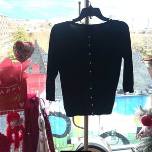 Black Fitted Top With Pearl-Like Buttons